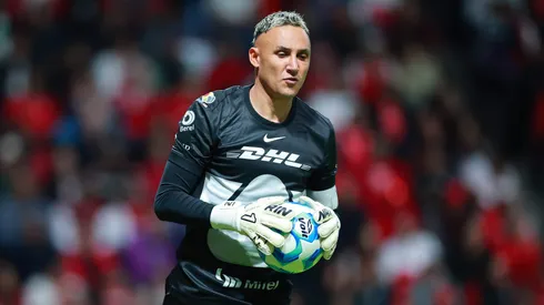 Keylor Navas no es el único que abre la puerta.
