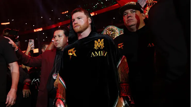 Canelo Álvarez deseaba concretar una revancha con Terence Crawford.
