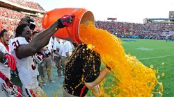 La celebración con Gatorade es típica en la NFL.
