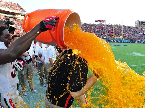 ¿De qué color será el Gatorade con el que mojarán al entrenador ganador del Super Bowl LX?
