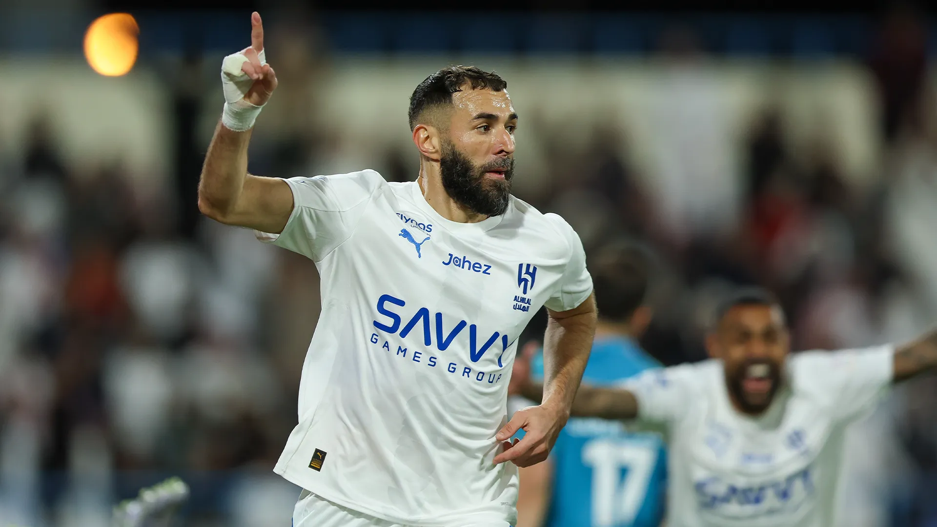 Karim Benzema marcó un triplete en su debut con Al-Hilal