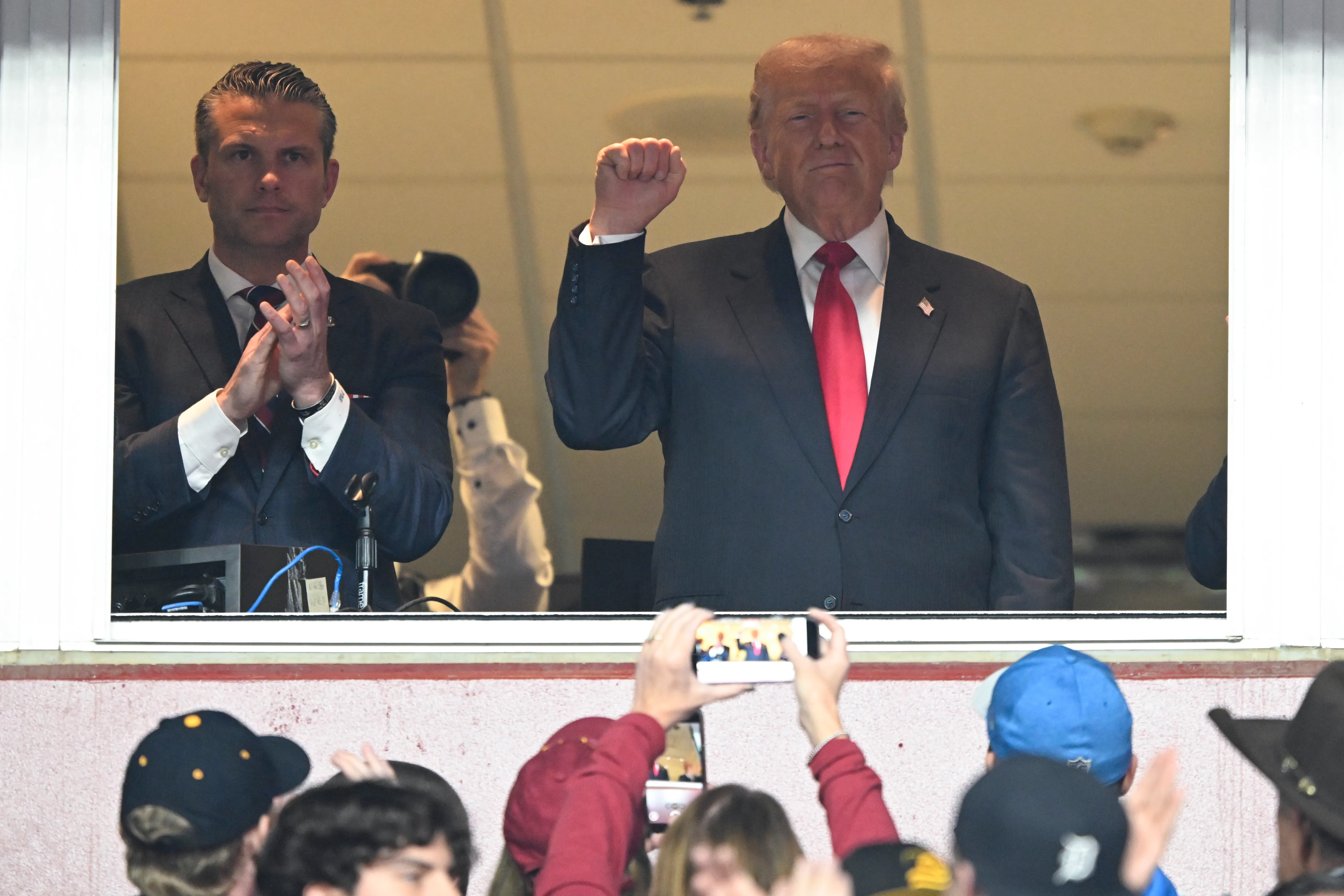 Donald Trump en un duelo de la NFL 2025-26 (GETTY IMAGES)