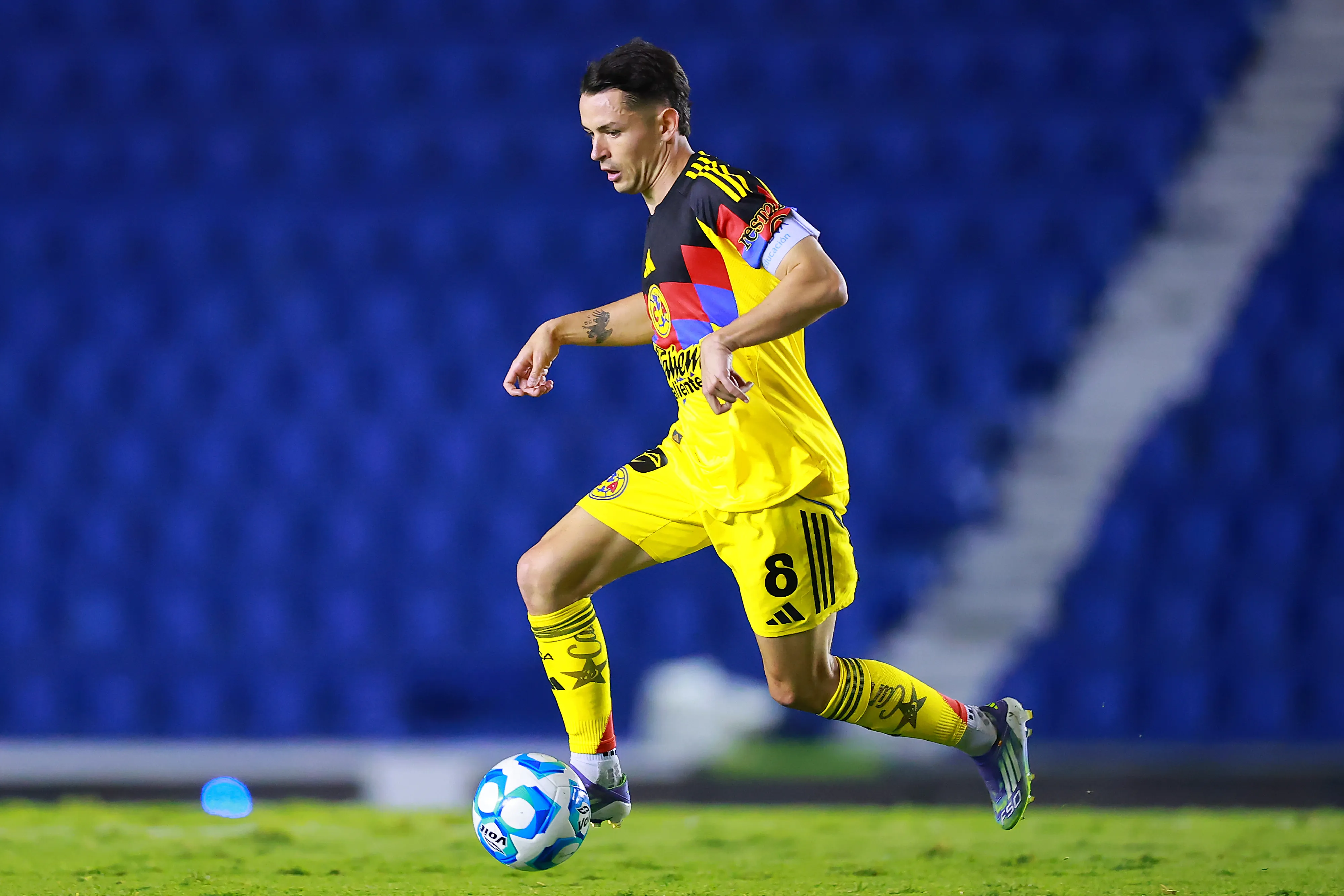 Fidalgo puede jugar para México, pero no a todos les gusta la idea [Foto: Getty]