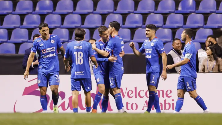 Cruz Azul ganó, gustó, goleó y clasificó.