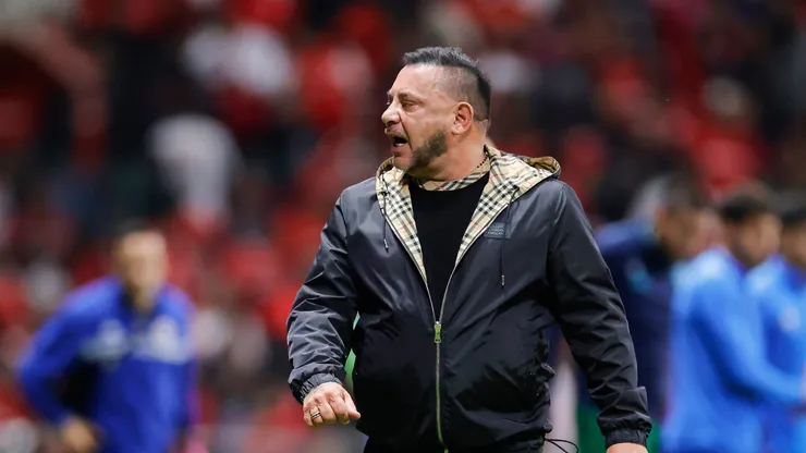 Mohamed podría dejar de ser DT de Toluca.
