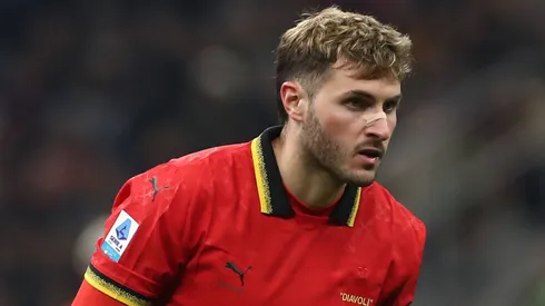 Santiago Giménez no juega con Milan ante Pisa