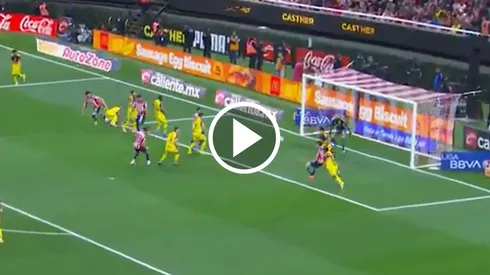 Armando González anotó el 1-0 de Chivas sobre América en el Clásico Nacional