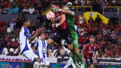 Pelea entre afición y policía en el Pachuca vs Atlas