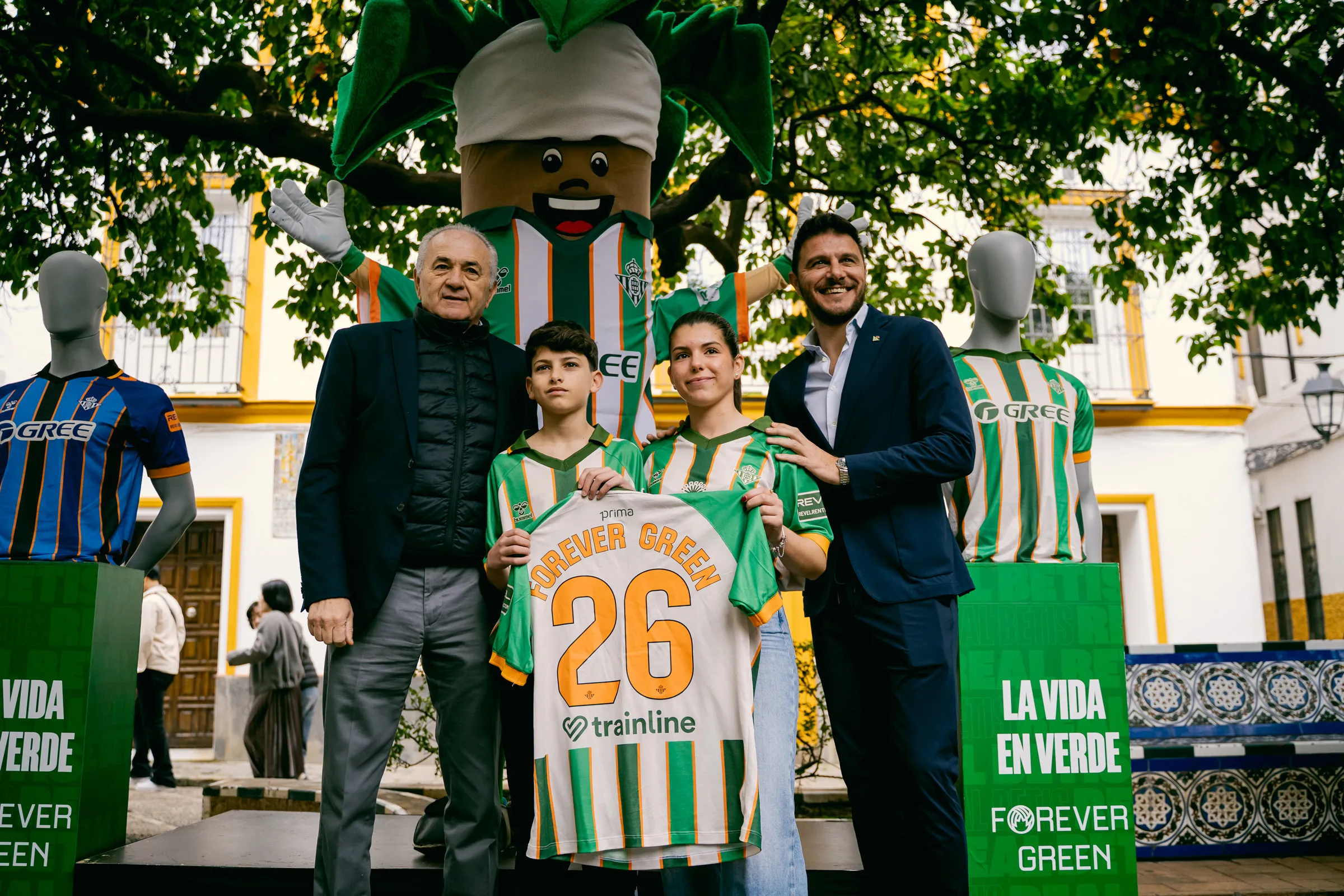 Presentación de la camiseta del Betis
