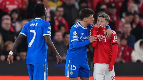 Vinicius y Prestianni se cruzaron en Portugal.