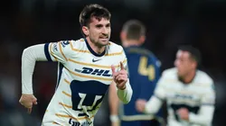 Pussetto contra Efraín Juárez.