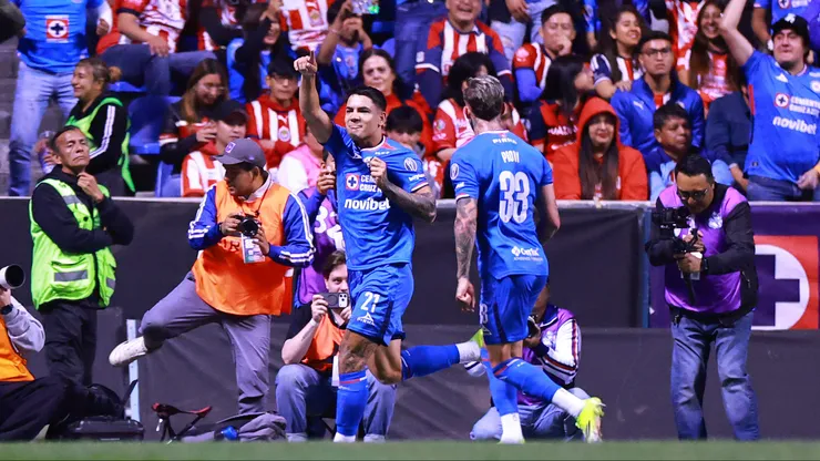 Gabriel Fernández le dio el triunfo a Cruz Azul.
