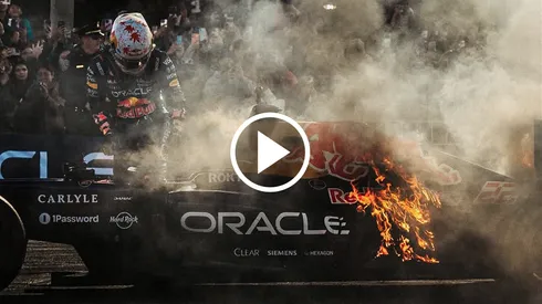 El coche de Yuki Tsunoda se prendió fuego en San Francisco