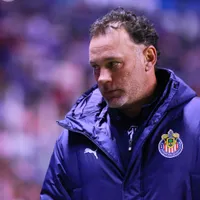 ¿Se va de Chivas? Vinculan a Gabriel Milito con un club que se quedó sin DT