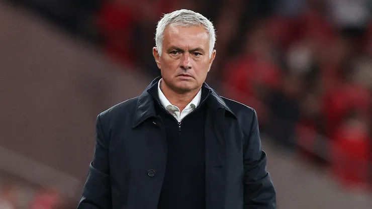 José Mourinho no estará en el banquillo de Benfica