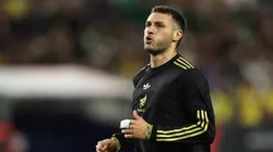 Santiago Giménez ya estaría regresando de su lesión