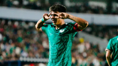 México disfrutó la noche en el Corregidora.