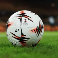 ¿En la Europa League hay tiempo extra o penales en caso de empate?
