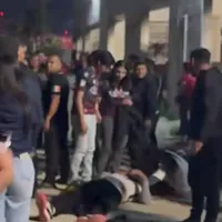 Aficiones de Xolos y Pumas provocan bronca que termina con heridos