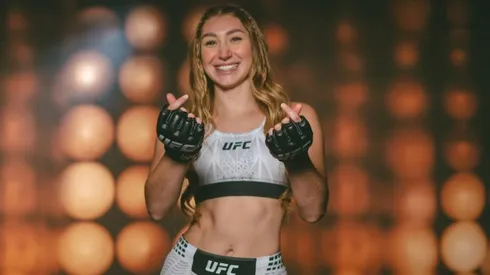 Regina Tarin completó un debut soñado en UFC.