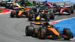 Coches de la Fórmula 1 en carrera