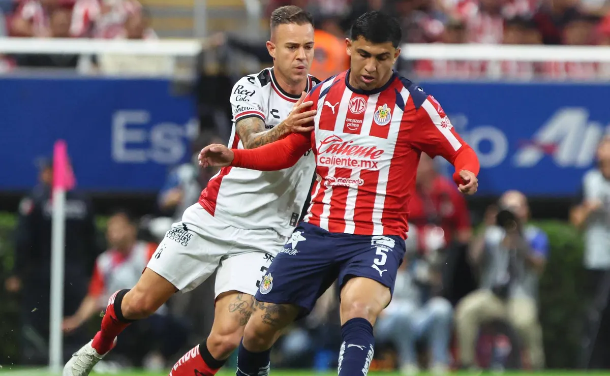 Las alineaciones de Atlas vs. Chivas por la Liga MX