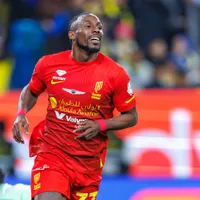 Teléfono, Vasco: Julián Quiñones marca doblete en Al-Qadsiah y es líder de goleo