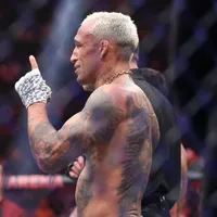 El futuro que desea Charles Oliveira luego de derrotar a Max Holloway en UFC 326