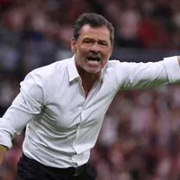 Diego Cocca apuntó contra el Gato Ortiz por la derrota de Atlas ante Chivas: “No era penal”