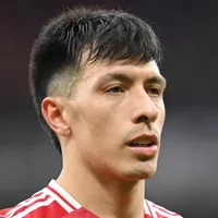 ¿Por qué no juega Lisandro Martínez en Manchester United vs. Aston Villa?