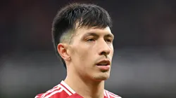 Lisandro Martínez no juega con Manchester United ante Aston Villa