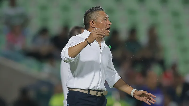 Ignacio Ambriz explicó la razón de su salida de Club León