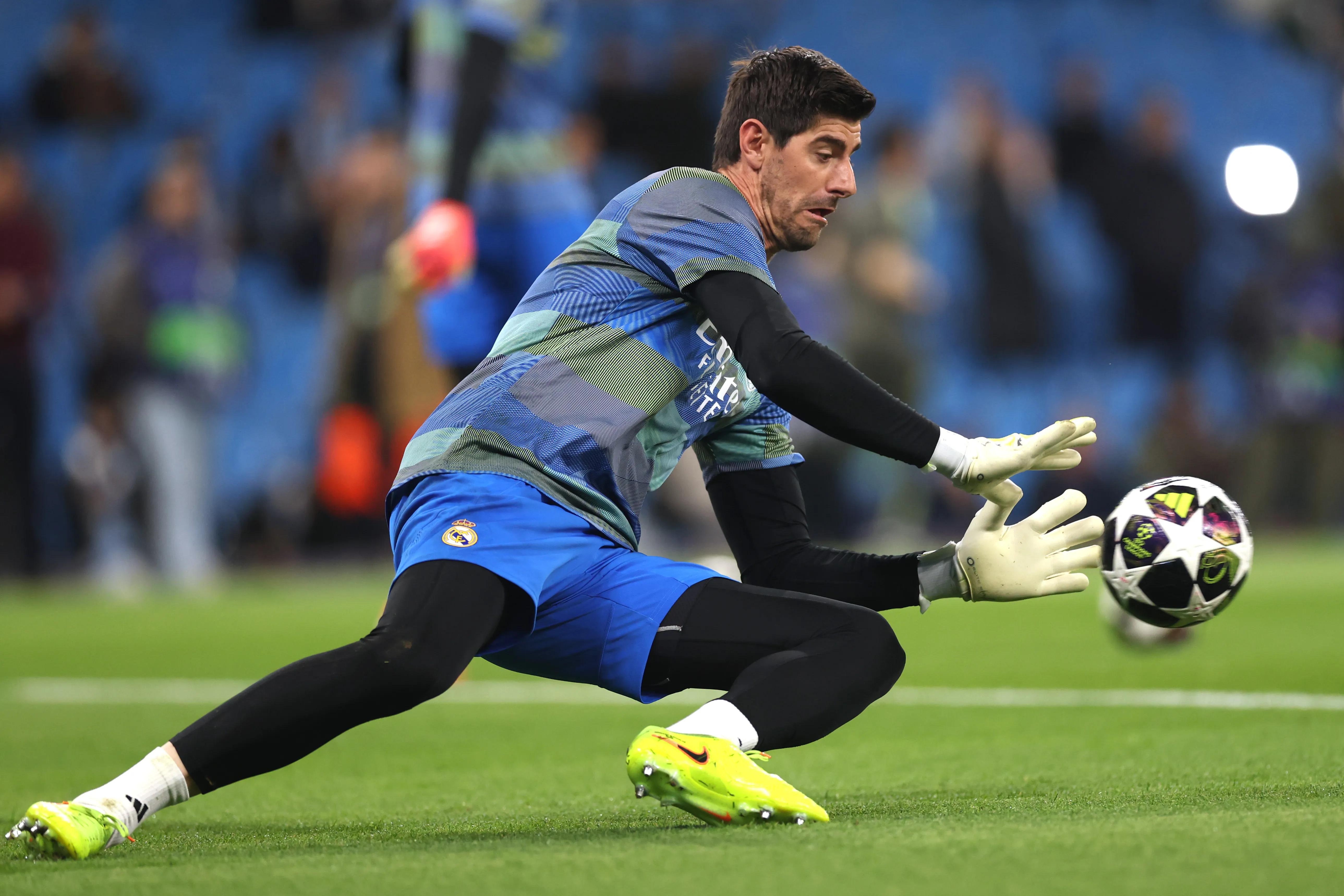 Thibaut Courtois estará alejado de las canchas por un mes (GETTY IMAGES)