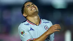 Traspié nocturno para Cruz Azul en El Encanto.