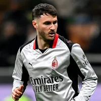 Las estadísticas de Santiago Giménez en su regreso con Milan