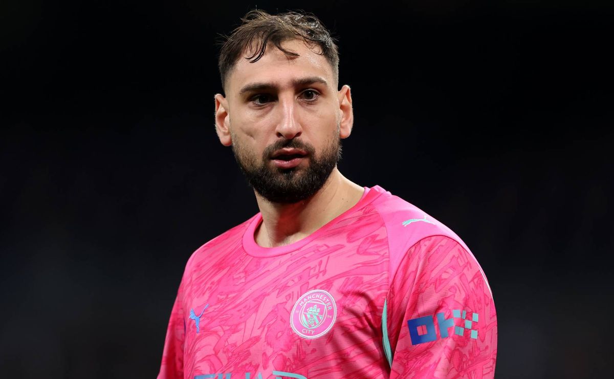 Gianluigi Donnarumma in the current Manchester City goalkeeper kit