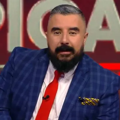 Álvaro Morales pidió que Efraín Juárez reemplace a Jardine