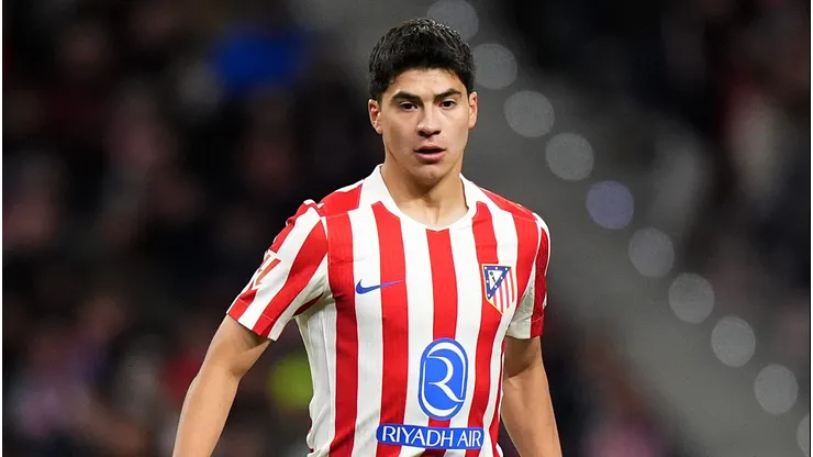 Obed Vargas podría ser titular en el Barcelona vs Atlético de Madrid