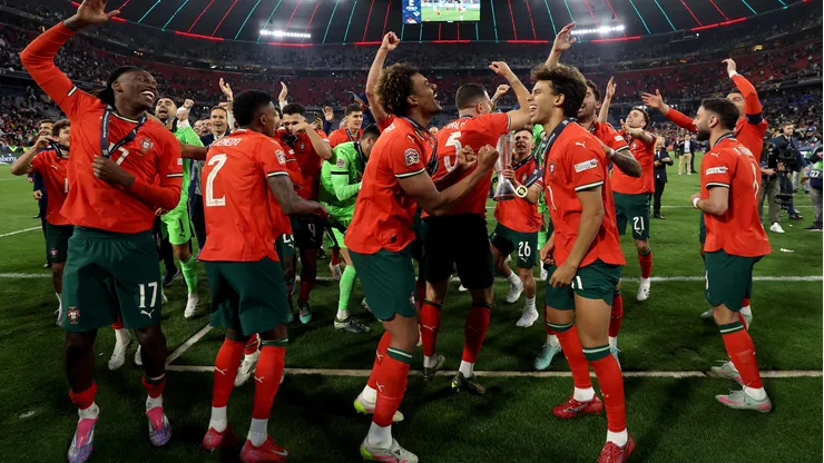 Portugal visita a México con la frente en alto.