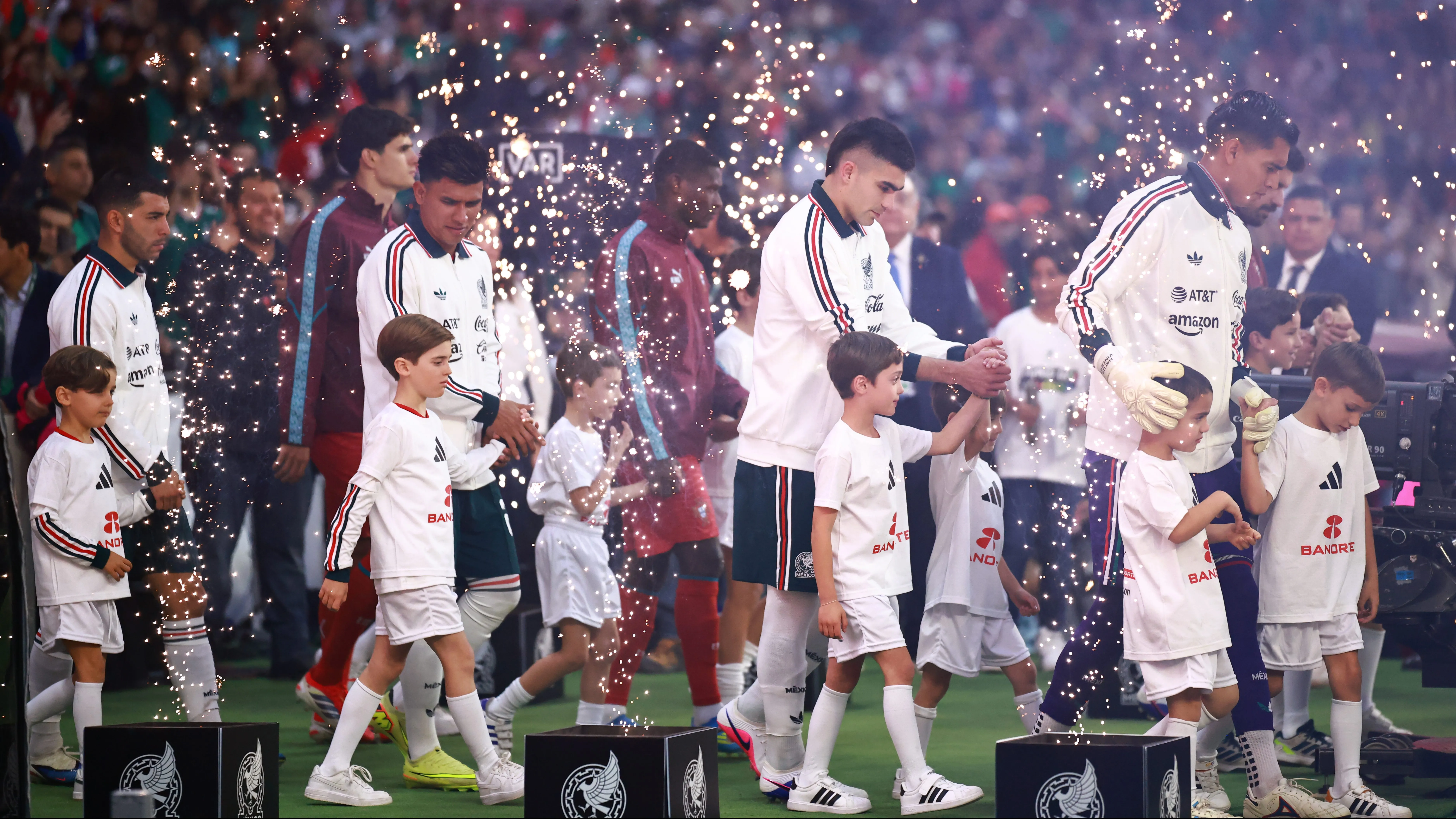 México se mide ante Bélgica en un cruce top [Foto: Getty]