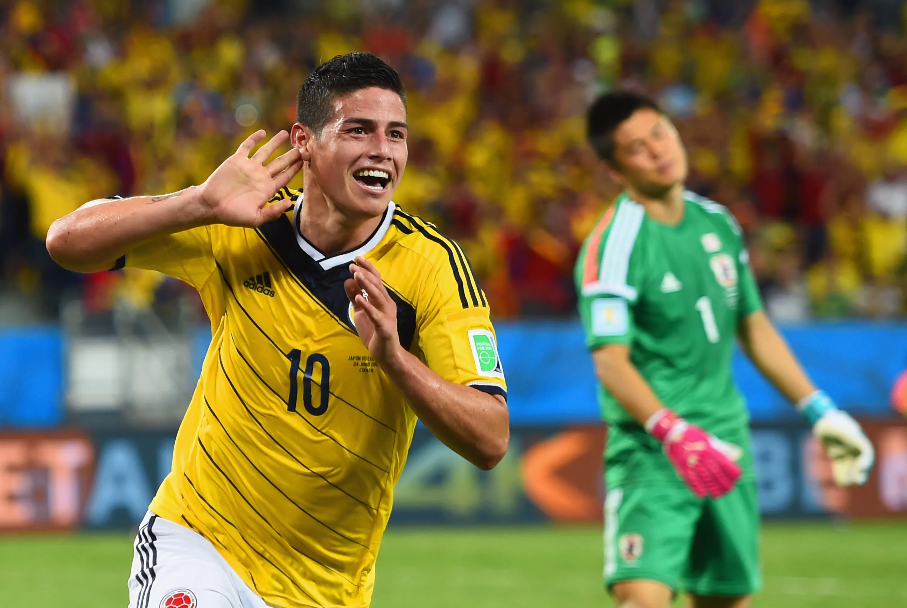 James Rodríguez celebra un gol ante Japón en el Mundial de Brasil 2014 (GETTY IMAGES)