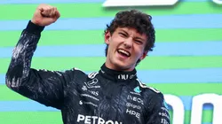 Andrea Kimi Antonelli celebra su victoria en el GP de Japón 2026