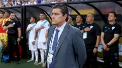 Guatemala desmintió la salida de Luis Fernando Tena con un contundente mensaje