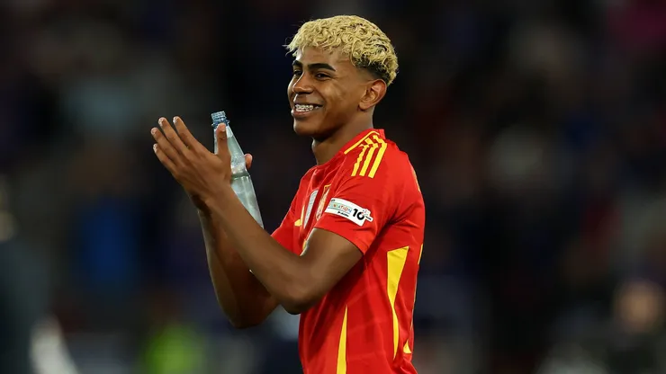 Lamine Yamal con España