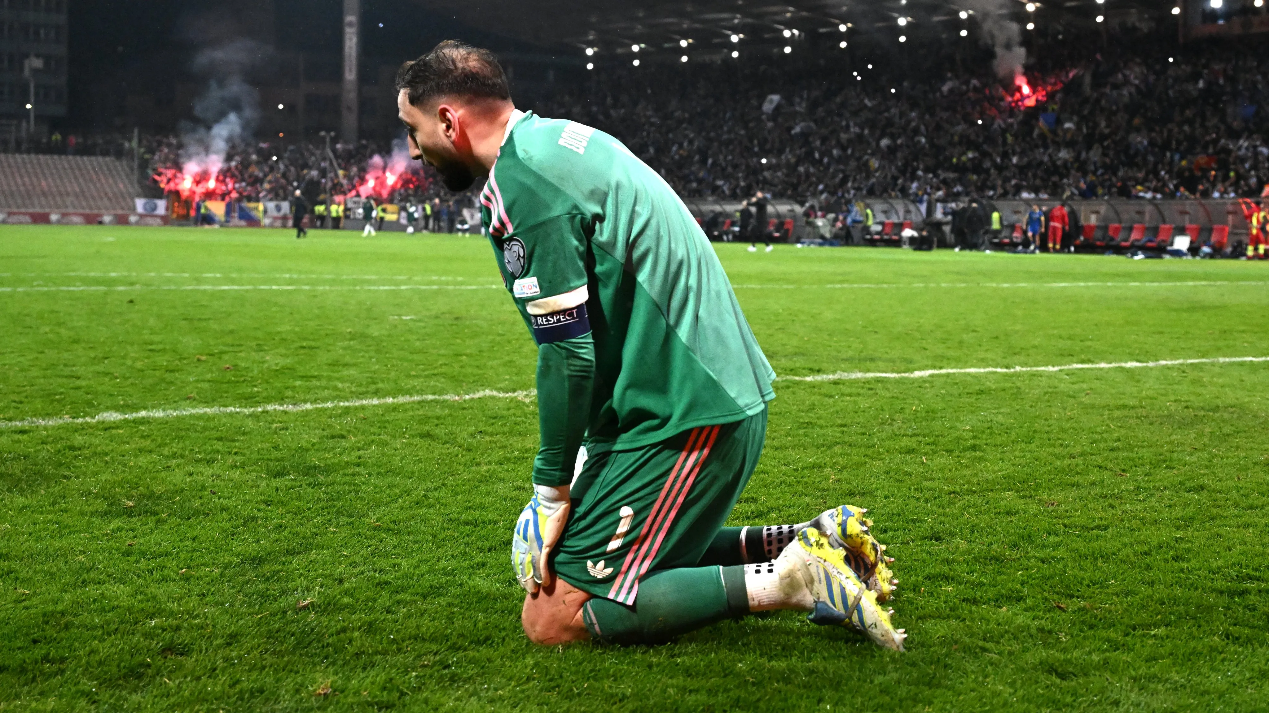La tristeza de Donnarumma tras la eliminación [Foto: Getty]
