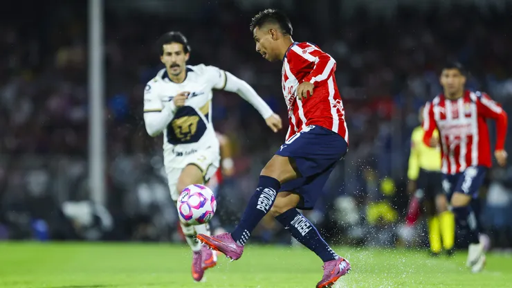 Chivas y Pumas se llevan todas las miradas.