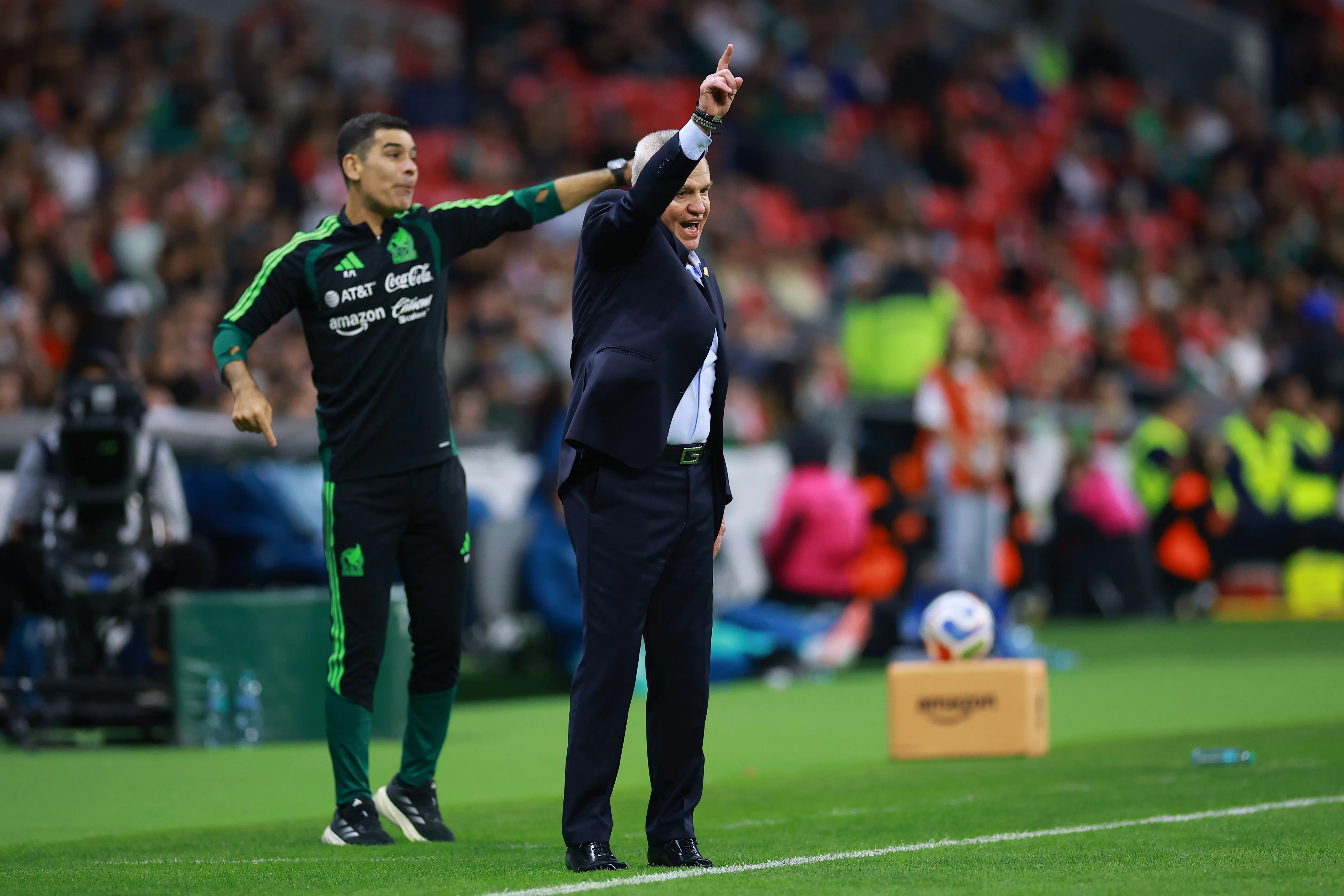 México se enfila detrás de Aguirre y Márquez [Foto: Getty]