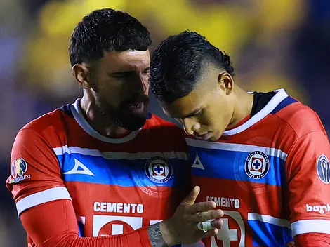 Cruz Azul cambiaría de portero contra América por grave error de Andrés Gudiño