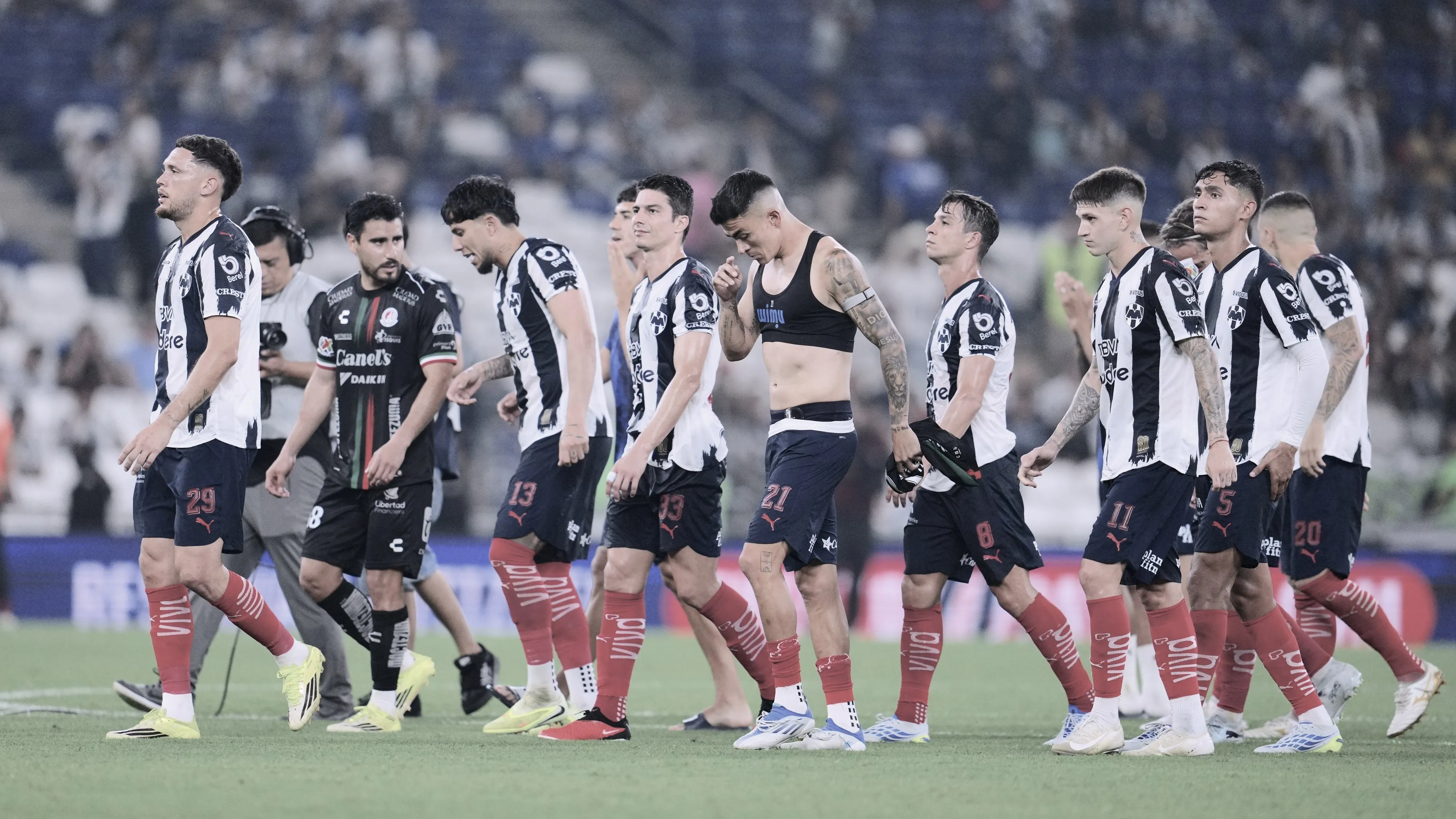 Cabeza gacha para todos tras la derrota con San Luis.