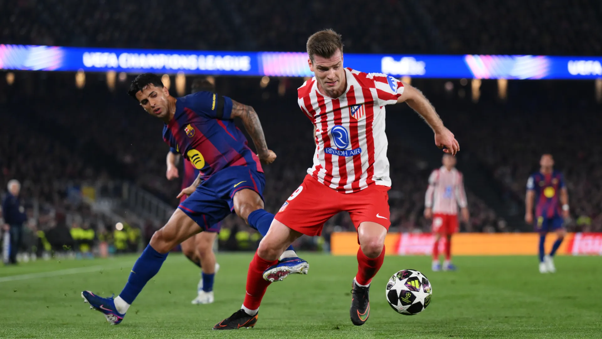 Atlético de Madrid sorprendió al Barcelona y golpeó primero en la ida. (GETTY IMAGES)